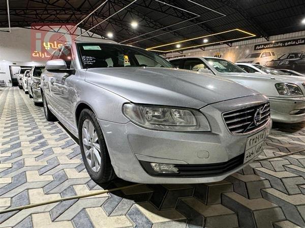 فولفو V70 2012 للبيع في العراق - النجف